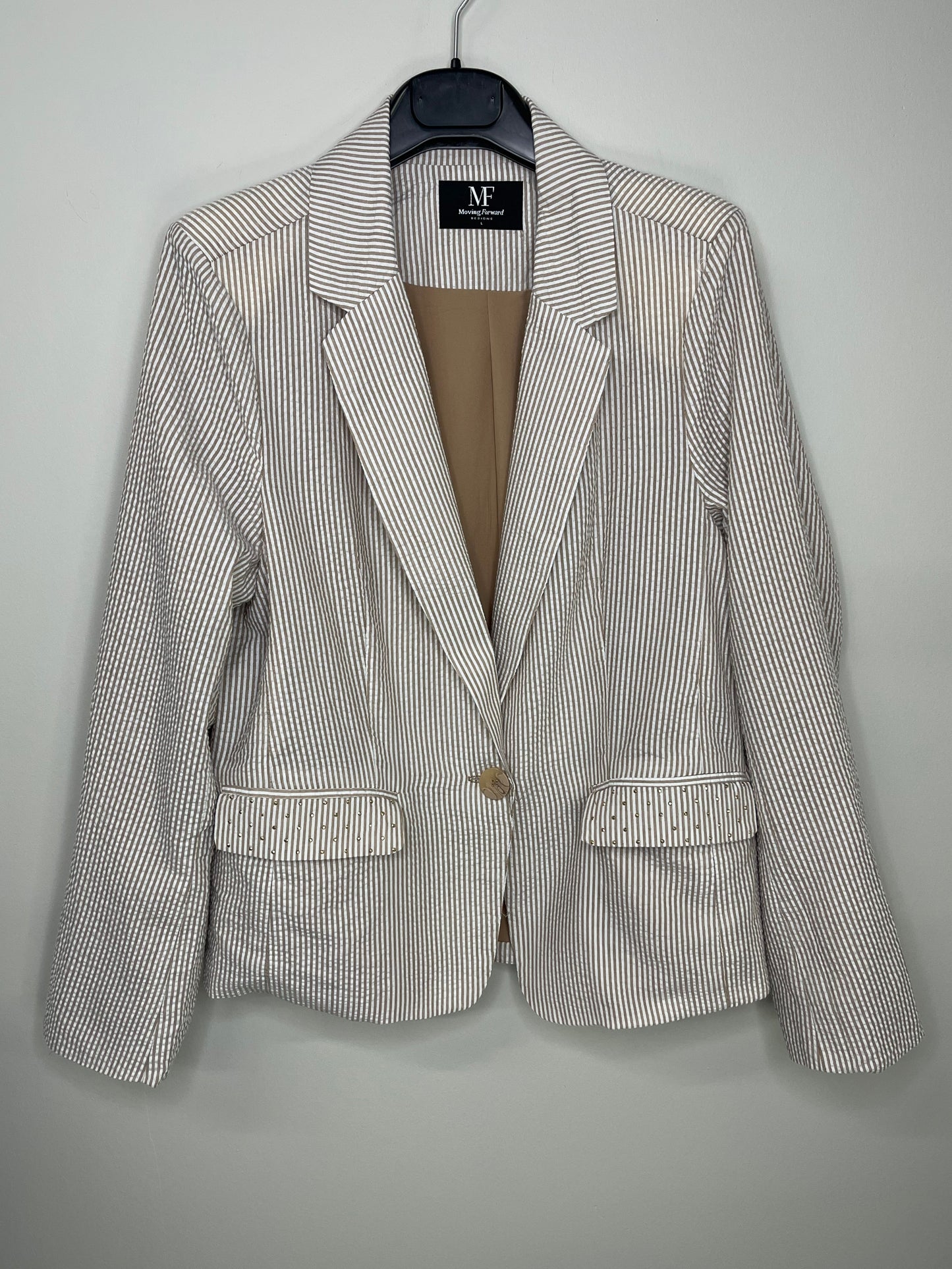 Blazer, Seersucker Tan, Gold Crystal Love w/ Waterfall Pockets