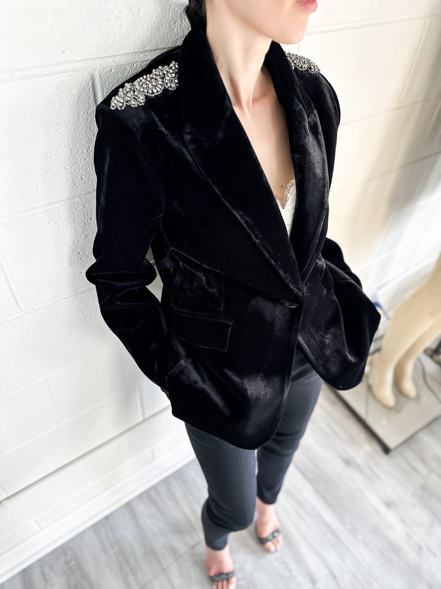 Blazer, Velvet Black, Shoulder Brooch